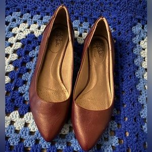 LifeStride Spark Burgundy Pointed Toe Ballet
Flats, 9W